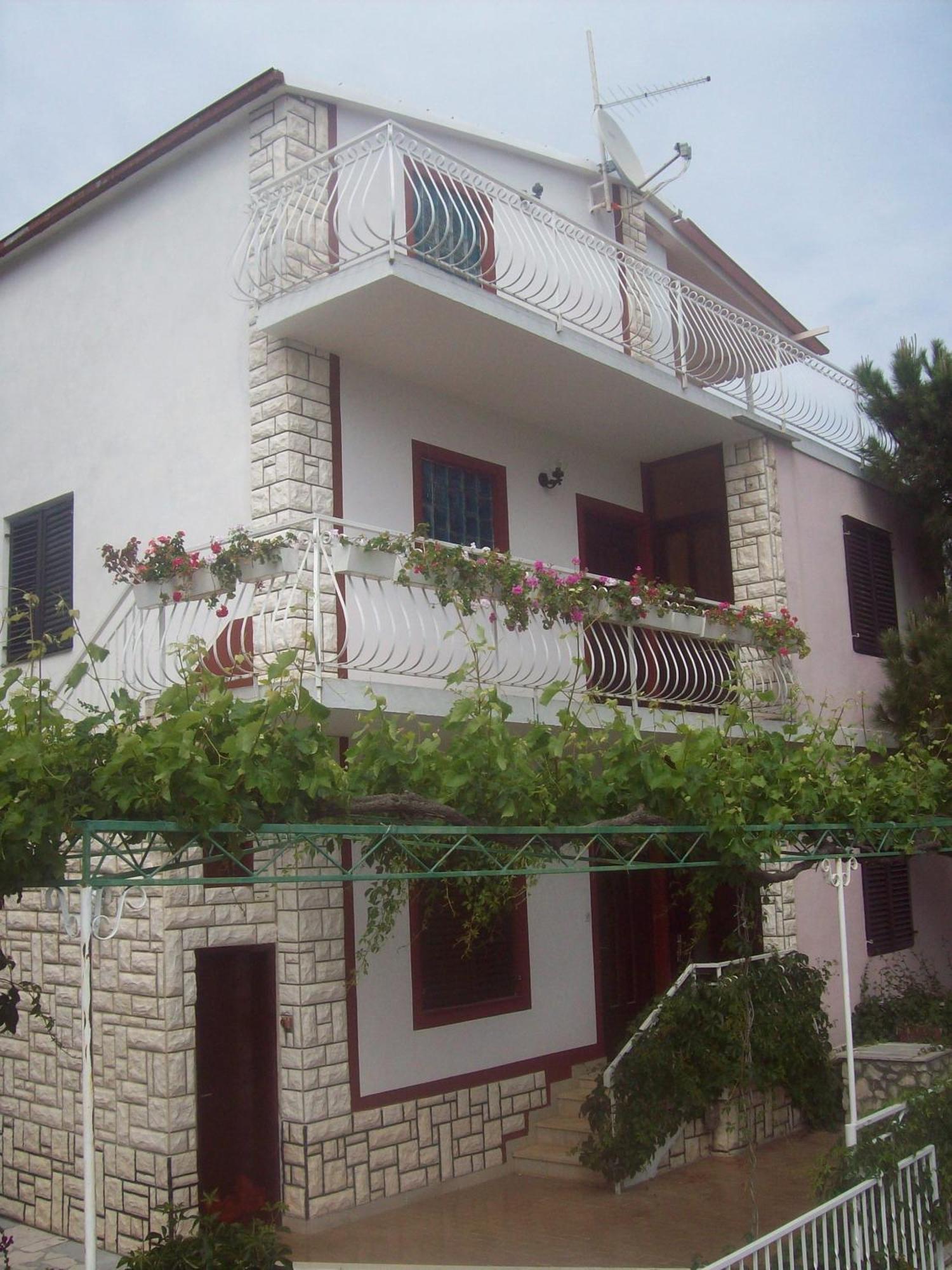 Apartments Lucija Trogir Bagian luar foto