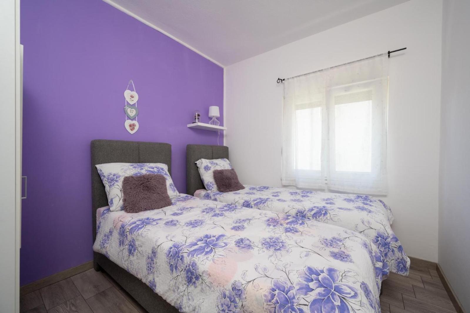 Apartments Lucija Trogir Bagian luar foto
